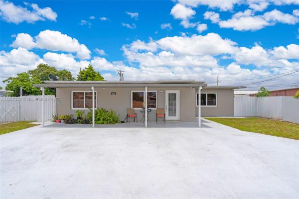 Sun Tan Village, 810 E 9th Pl, Hialeah, Florida 33010, image 1