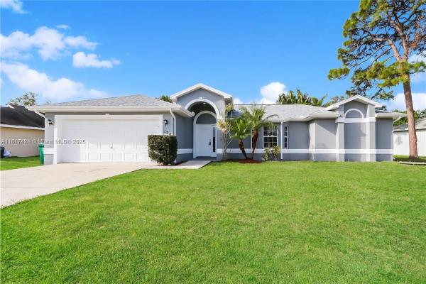 138 SW Bedford Rd, Port St. Lucie, Florida 34953, image 2