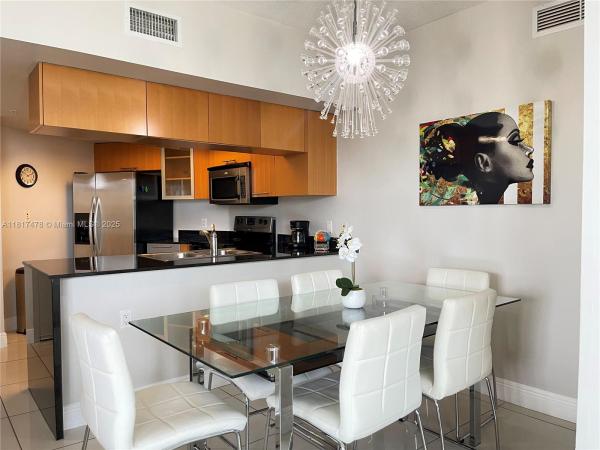 Opera Tower, 1750 N Bayshore Dr #1414, Miami, Florida 33132, image 1