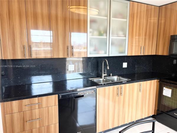 Meadowbrook Towers, 219 NE 14th Ave #401, Hallandale Beach, Florida 33009, image 1