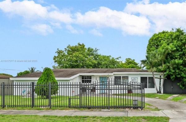 Realsite Estates, 18930 NW 43rd Ave, Miami Gardens, Florida 33055, image 1