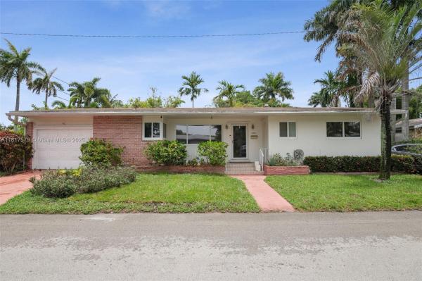 Hollywood Place, 1231 N 15th Ct, Hollywood, Florida 33020, image 1