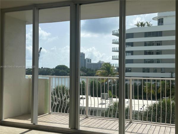 Island Pointe, 10350 W Bay Harbor Dr #4F, Bay Harbor Islands, Florida 33154, image 3