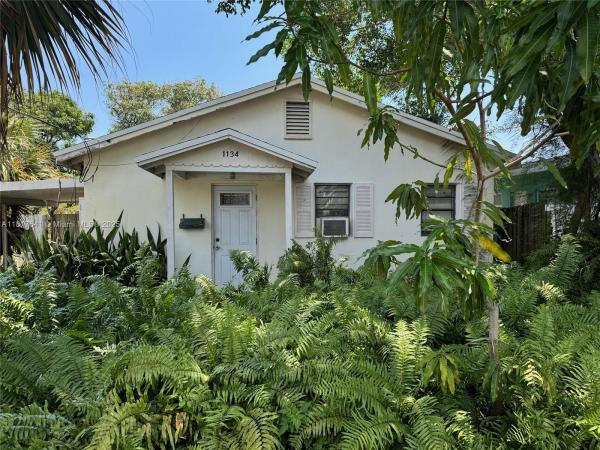 Middle River Terrace, 1134 NE 5th Ter, Fort Lauderdale, Florida 33304, image 1