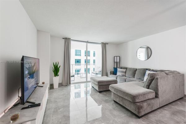 The Club At Brickell Bay, 1200 Brickell Bay Dr #2112, Miami, Florida 33131, image 1
