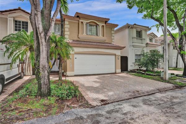 Martinique At Doral Isles, 11222 NW 73rd Ter, Doral, Florida 33178, image 2