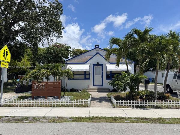 Central Oakland Park, 1021 NE 33rd St #F2, Oakland Park, Florida 33334, image 1