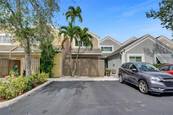 Flamingo Villas At Pembroke Lakes, 1449 NW 122nd Ter, Pembroke Pines, Florida 33026, image 1