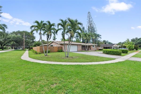 Plantation Gardens, 736 Ixora Ln, Plantation, Florida 33317, image 1