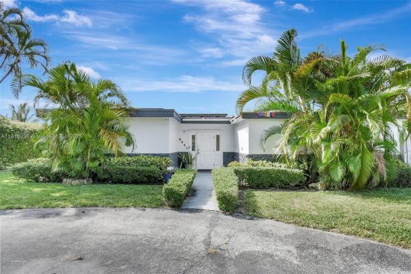 Fleetwood Manor, 6541 Mckinley St, Hollywood, Florida 33024, image 1
