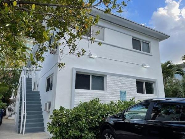 Bay Lincoln, 1420 16th St, Miami Beach, Florida 33139, image 1