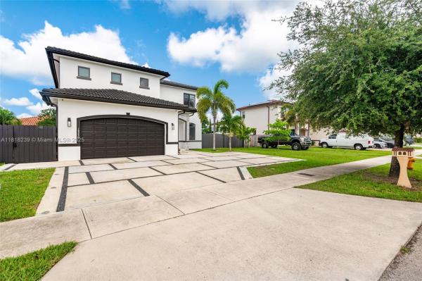 Eureka Estates, 18250 SW 152nd Ave, Richmond West, Florida 33187, image 3