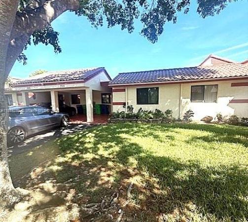 Lakeside Villas At Bonaventure, 303 NW Lakeside Ct, Sunrise, Florida 33326, image 1