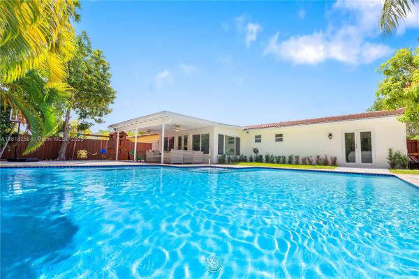 Bird South, 6751 SW 48th St, Glenvar Heights, Florida 33155, image 3