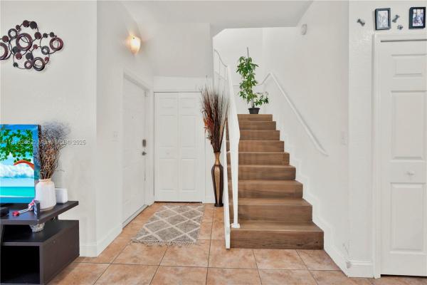 Tuscan Lake Villas, 7472 NW 180th St, Hialeah, Florida 33015, image 2