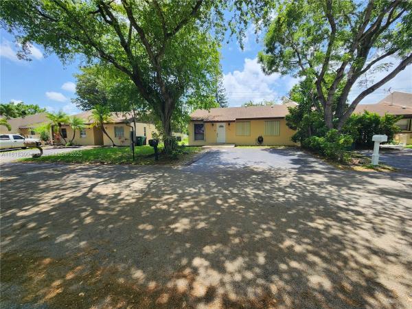11820 SW 125th Pl, Miami, Florida 33186, image 1