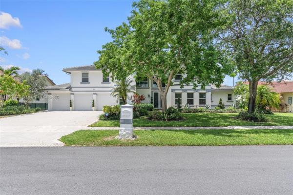 Pasadena Estates, 19821 NW 4th St, Pembroke Pines, Florida 33029, image 3