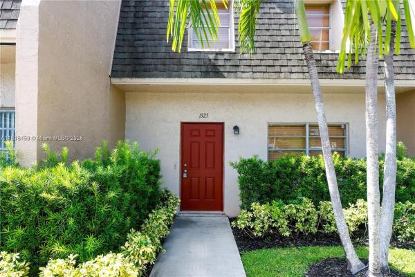 Blue Lake Townhouses, 1325 Partridge Close, Pompano Beach, Florida 33064, image 1