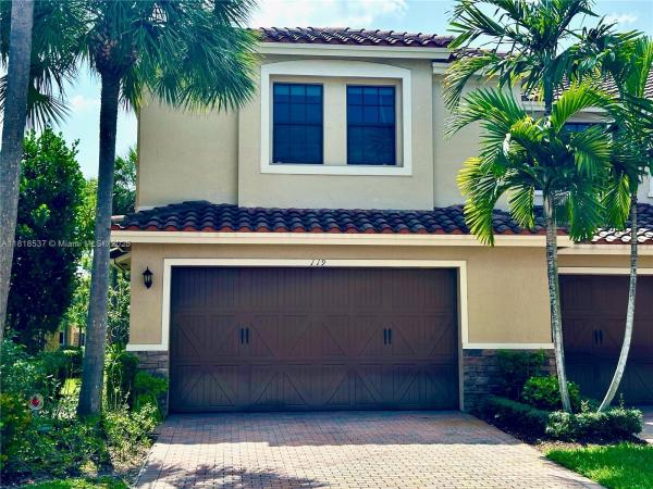 Riverwalk At Lago Mar, 119 E Riverwalk Circle East, Plantation, Florida 33325, image 1