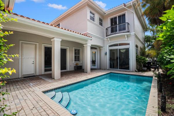Edgewater, 1580 Shoreline Way, Hollywood, Florida 33019, image 3