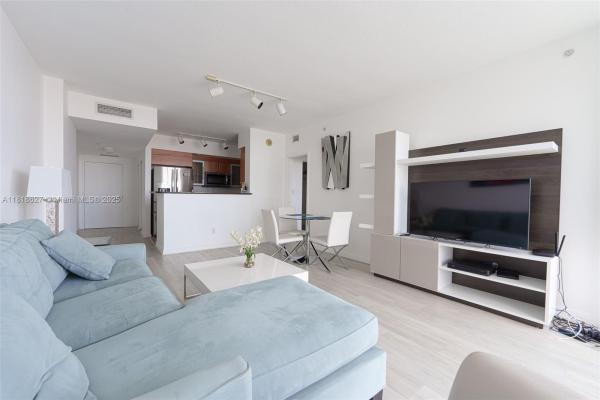 One Miami East, 335 S Biscayne Blvd #3303, Miami, Florida 33131, image 1