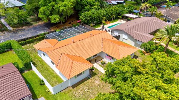 Miami Lakes Residential, 6736 Orchid Dr, Miami Lakes, Florida 33014, image 1