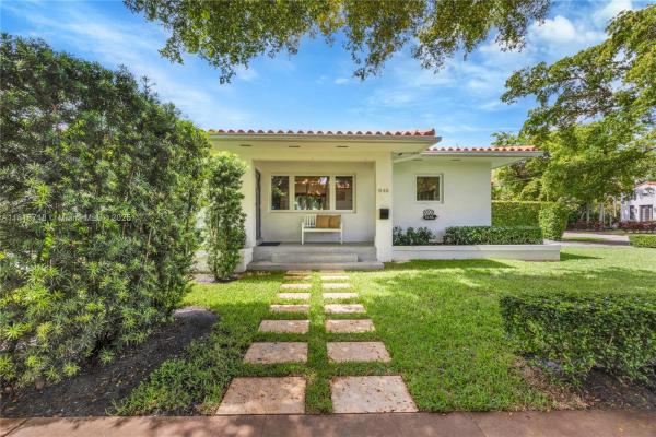 Granada, 840 Algeria Ave, Coral Gables, Florida 33134, image 3