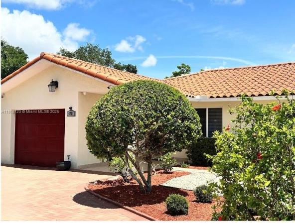 Coral Villas, 6231 SW 27th St, Coral Terrace, Florida 33155, image 2
