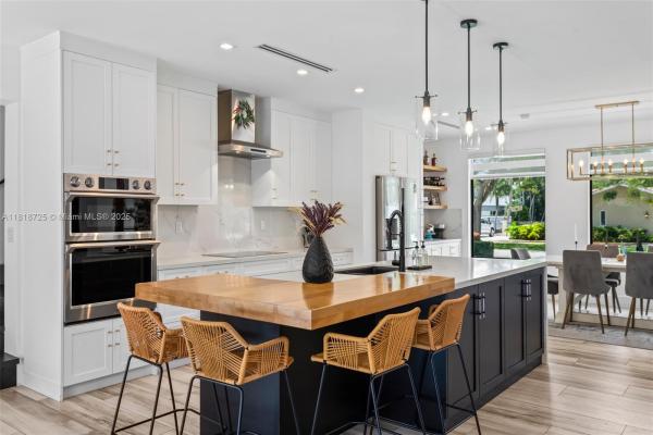 College Manor, 7570 SW 60th St, Glenvar Heights, Florida 33143, image 3