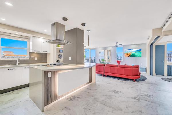 The Berkley South, 3015 N Ocean Blvd #17A, Fort Lauderdale, Florida 33308, image 1