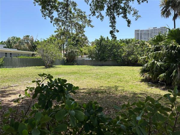 Flamingo Terrace, 2525 Flamingo Pl, Miami Beach, Florida 33140, image 1