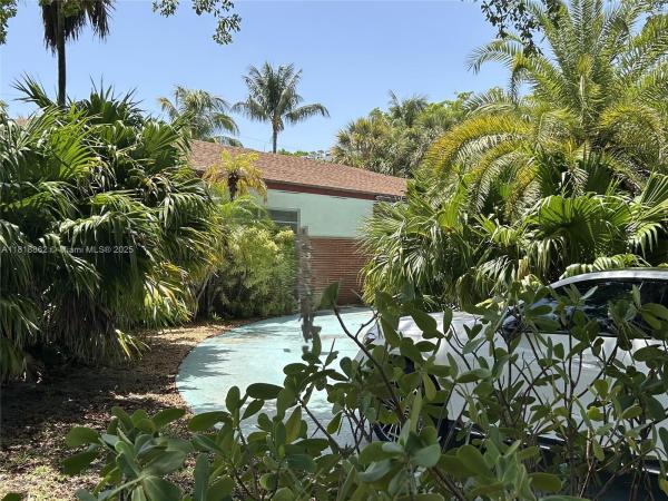 Flamingo Terrace, 2525 Flamingo Pl, Miami Beach, Florida 33140, image 3