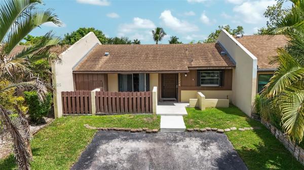 12224 SW 118th Ln, Miami, Florida 33186, image 1