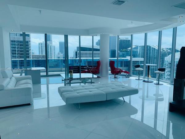 Epic Hotel & Residences, 200 Biscayne Boulevard Way #4702, Miami, Florida 33131, image 2