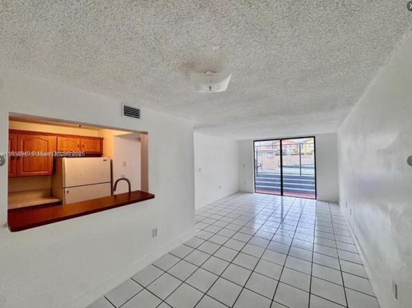 9678 Fontainebleau Blvd #111, Miami, Florida 33172, image 1