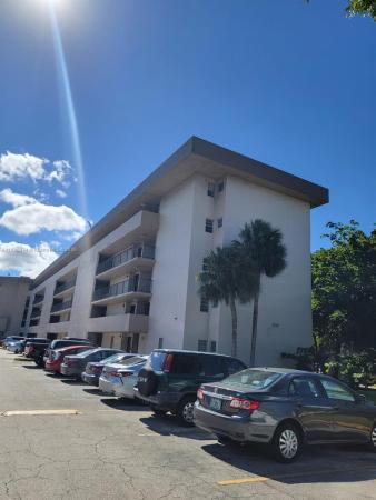 870 NW 87 Ave #310, Unincorporated Dade County, Florida 33172, image 1