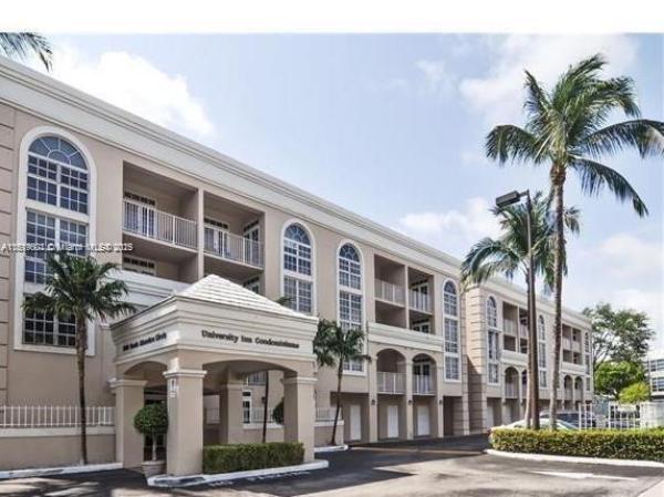 University Inn, 1280 S Alhambra Cir #2308, Coral Gables, Florida 33146, image 1