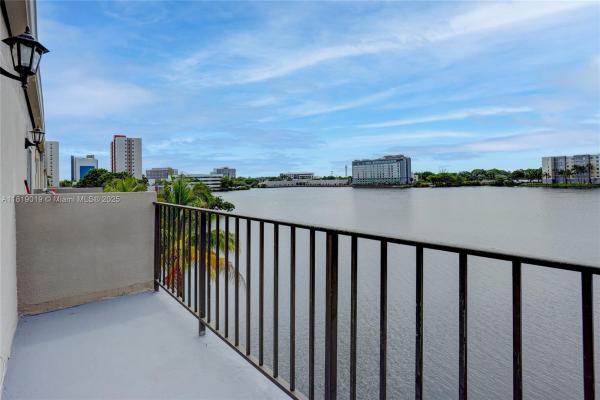 El Lago, 5501 NW 7th St #E408, Miami, Florida 33126, image 1
