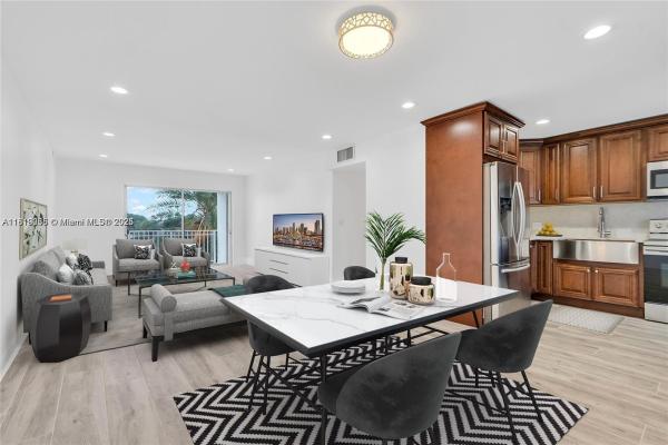 1631 NE 114th St #311, Unincorporated Dade County, Florida 33181, image 1