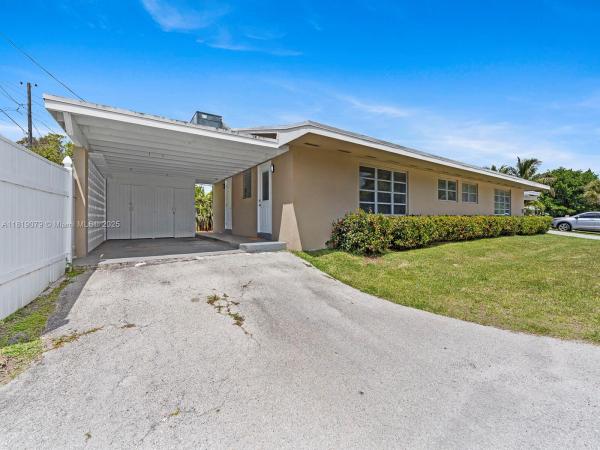 Poinsetta Park, 1418 N 16th Ave #1418, Hollywood, Florida 33020, image 1