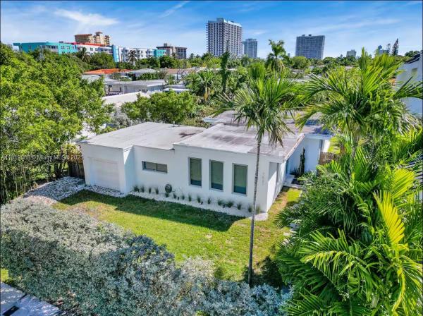 Treasure Island, 7537 W Treasure Dr, North Bay Village, Florida 33141, image 1
