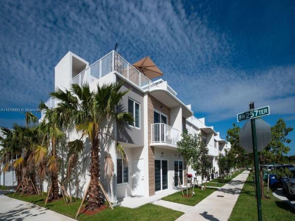 25718 SW 143rd Path, Homestead, Florida 33032, image 1