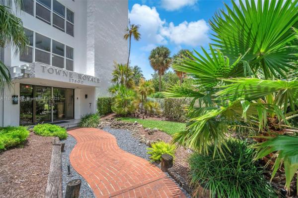 Towne Royale, 17800 Atlantic Blvd #303, Sunny Isles Beach, Florida 33160, image 1