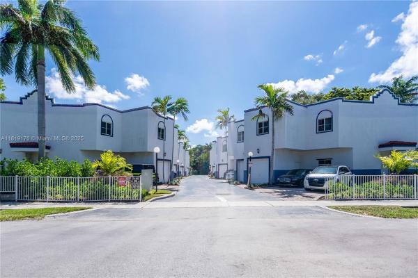 Clair Lake, 2927 SW 18th Th Ter, Fort Lauderdale, Florida 33315, image 1