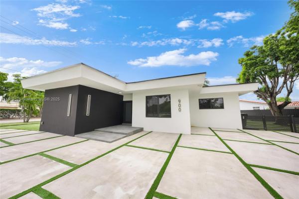 900 N Royal Poinciana Blvd, Miami, Florida 33166, image 1
