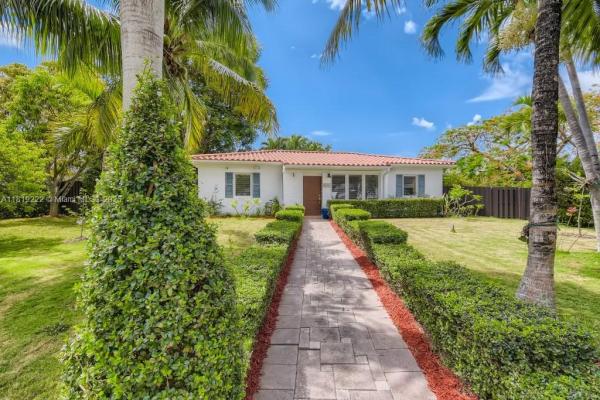 6890 SW 51st St, Unincorporated Dade County, Florida 33155, image 1