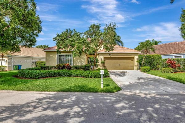 Captiva Cay At Country Isles, 2060 Island Cir, Weston, Florida 33326, image 1
