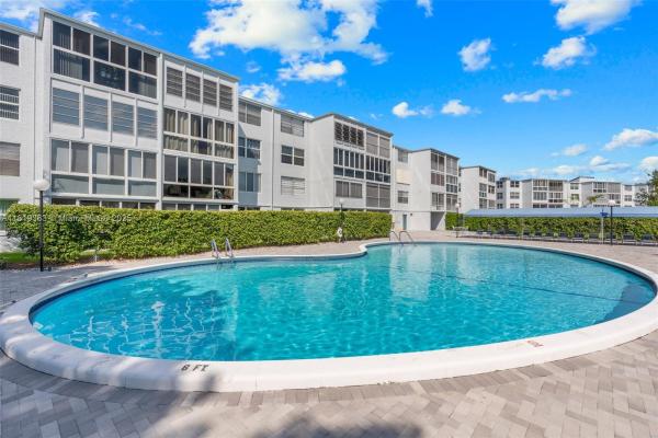 Palm Springs 2, 7608 NW 18th St #405, Margate, Florida 33063, image 2