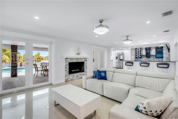 Palm Springs North, 8500 NW 174th St, Hialeah, Florida 33015, image 3