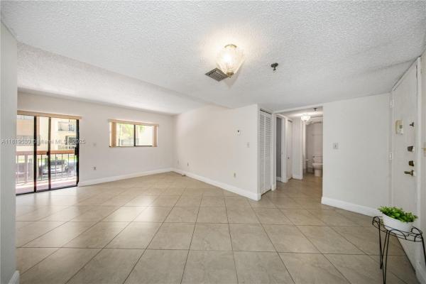 Aragon Towers, 5249 NW 7th St #103, Miami, Florida 33126, image 3